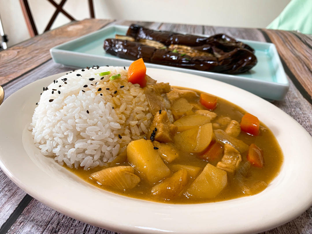咖喱鸡肉饭