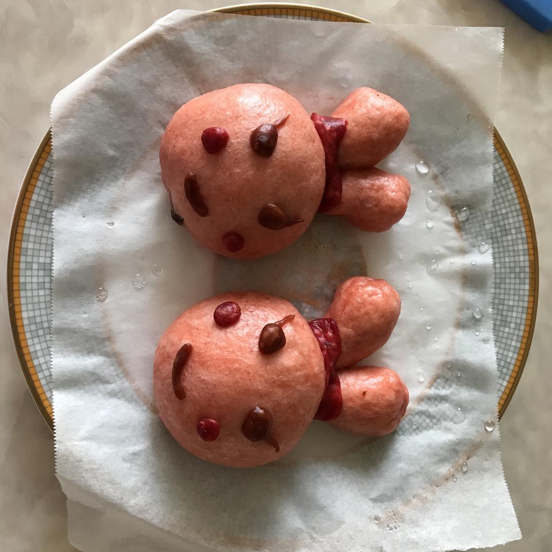 蔓越莓“粉红兔”馒头