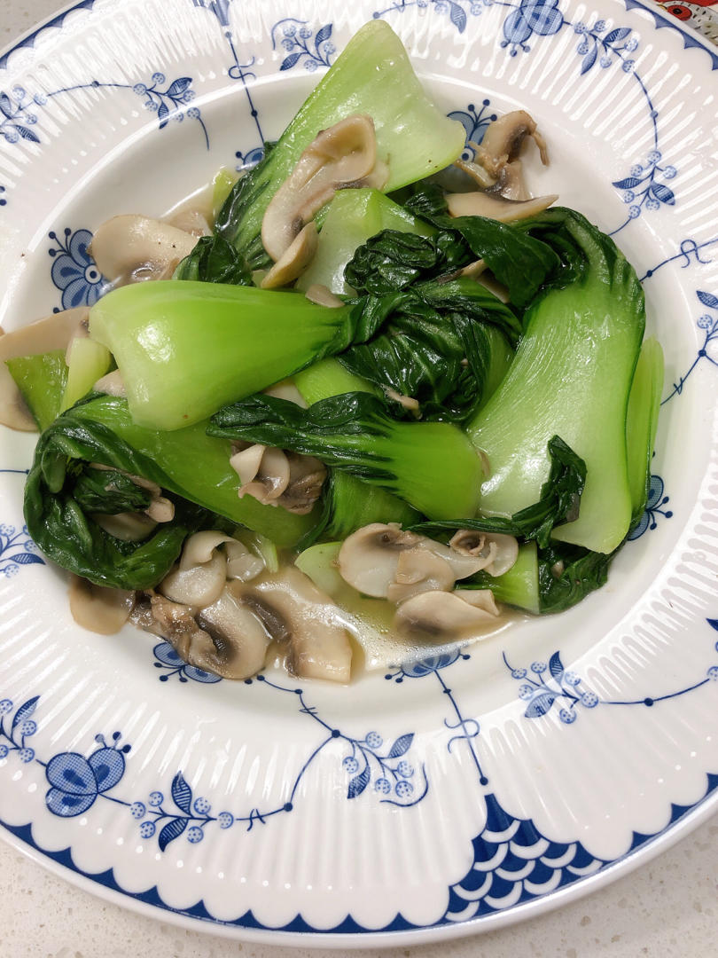 蘑菇炒青菜