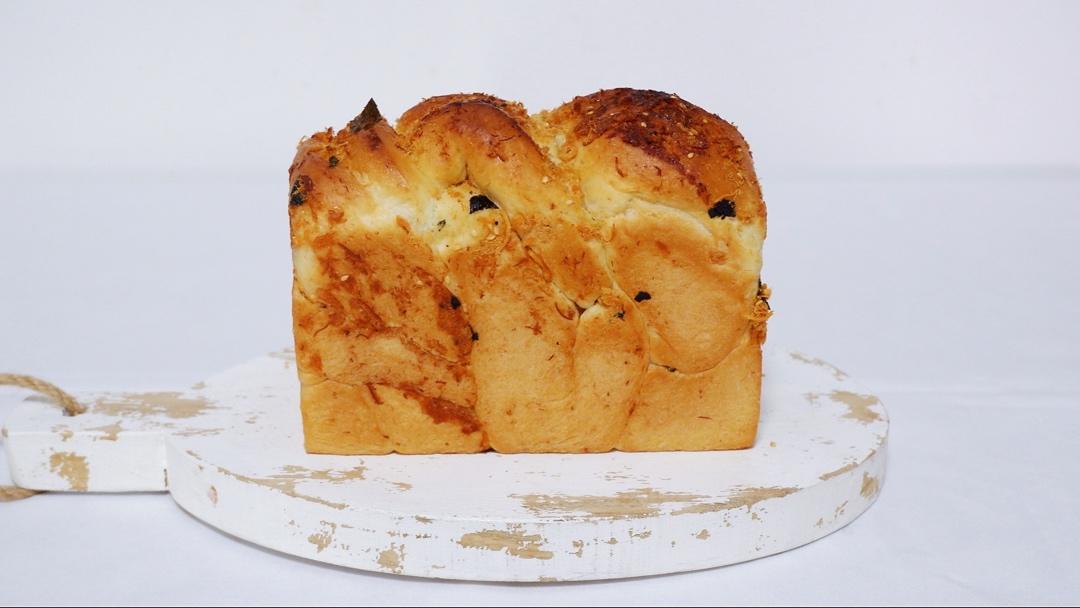 香葱肉松手撕吐司