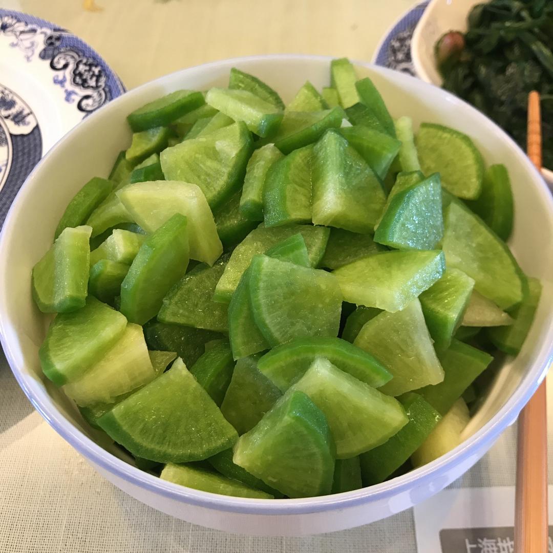 凉拌水果萝卜