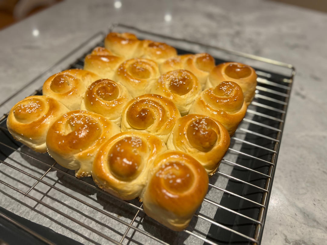 香脆柔软的蜂蜜脆底面包