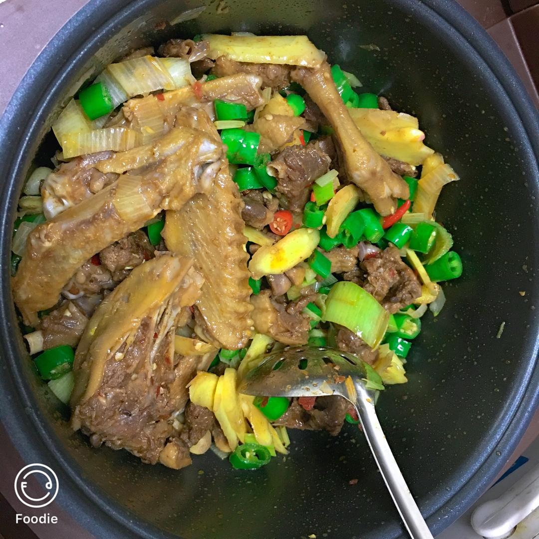 厨师长教你：自贡名菜“小煎鸭”的做法，味道非常赞