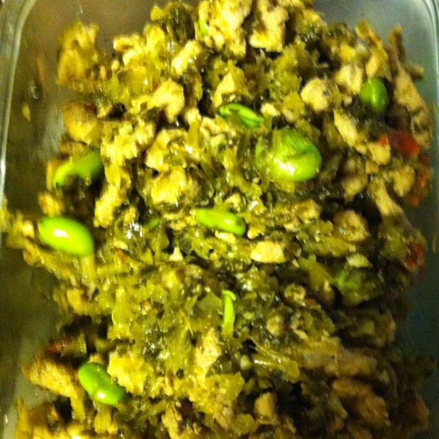 咸菜肉丝炒毛豆