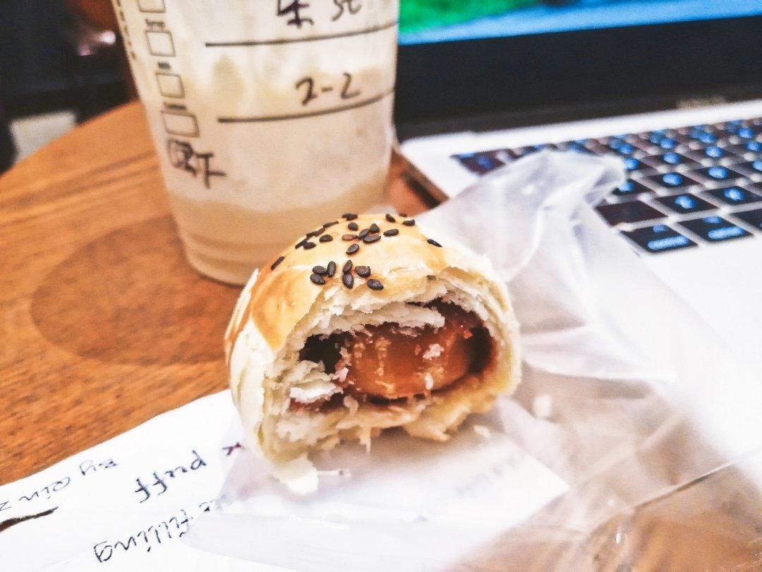 蛋黄酥：抹茶酥：（奶黄味）