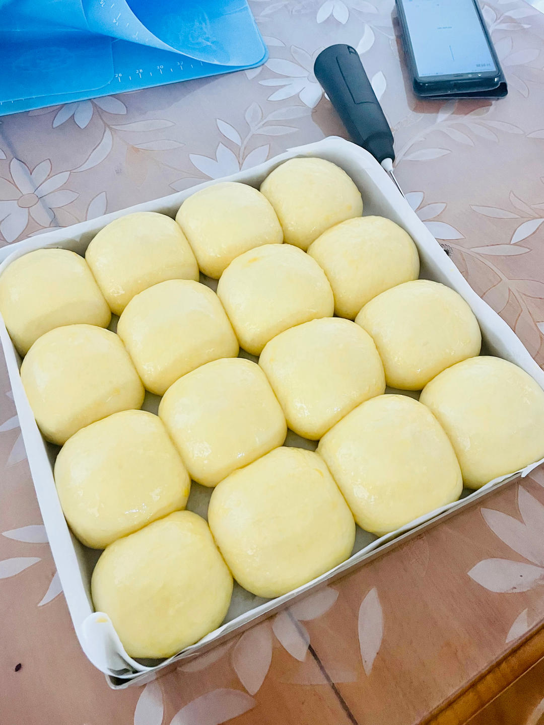一次发酵绵柔奶油小餐包（消耗淡奶油）