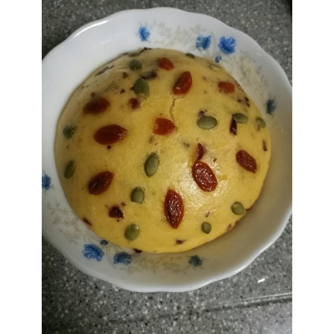 不用揉面，简单易做的——蔓越莓发糕