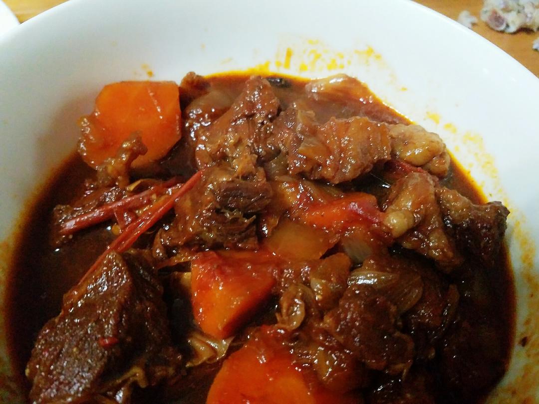 一个话唠包教包会的香浓红烩牛腩