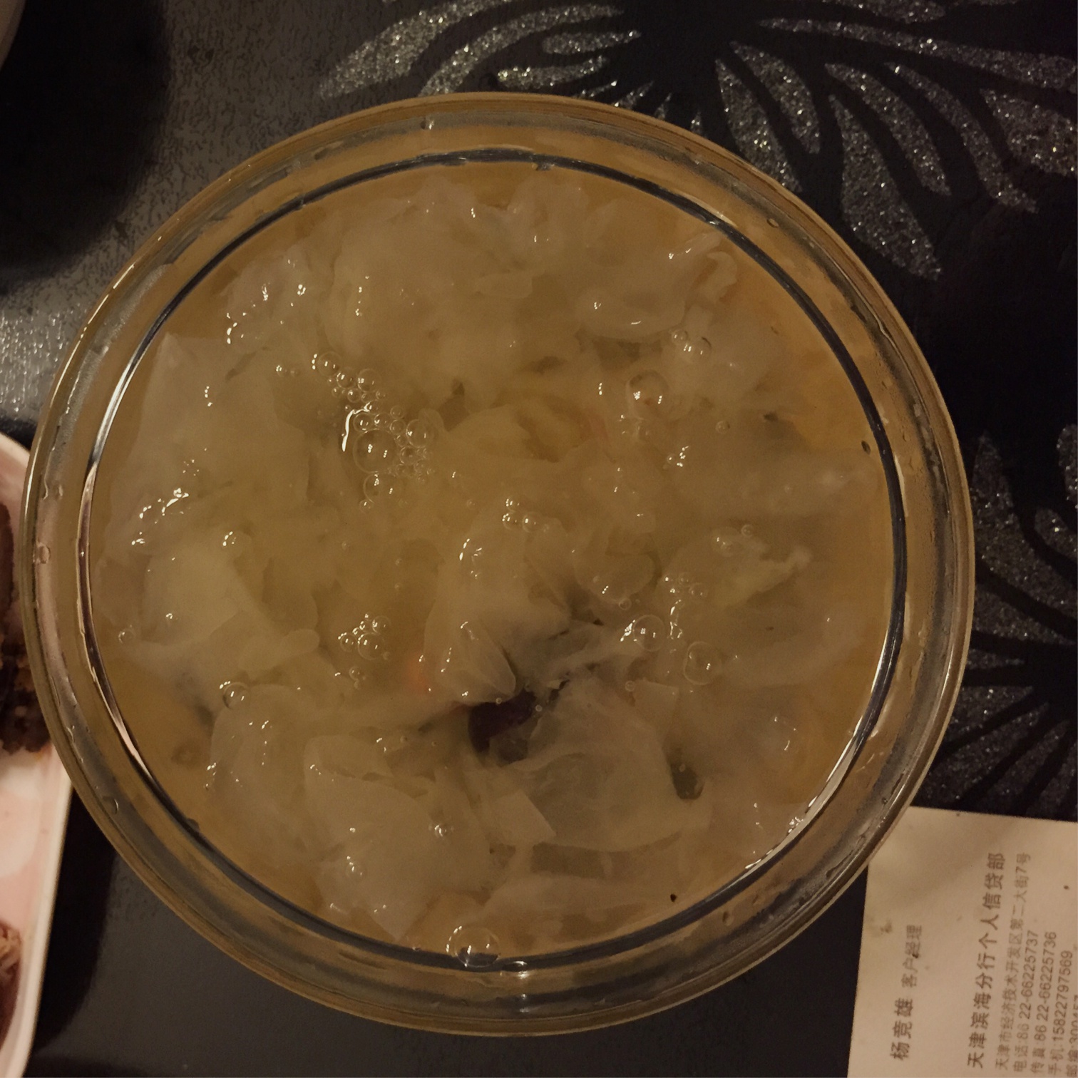 红枣莲子银耳汤