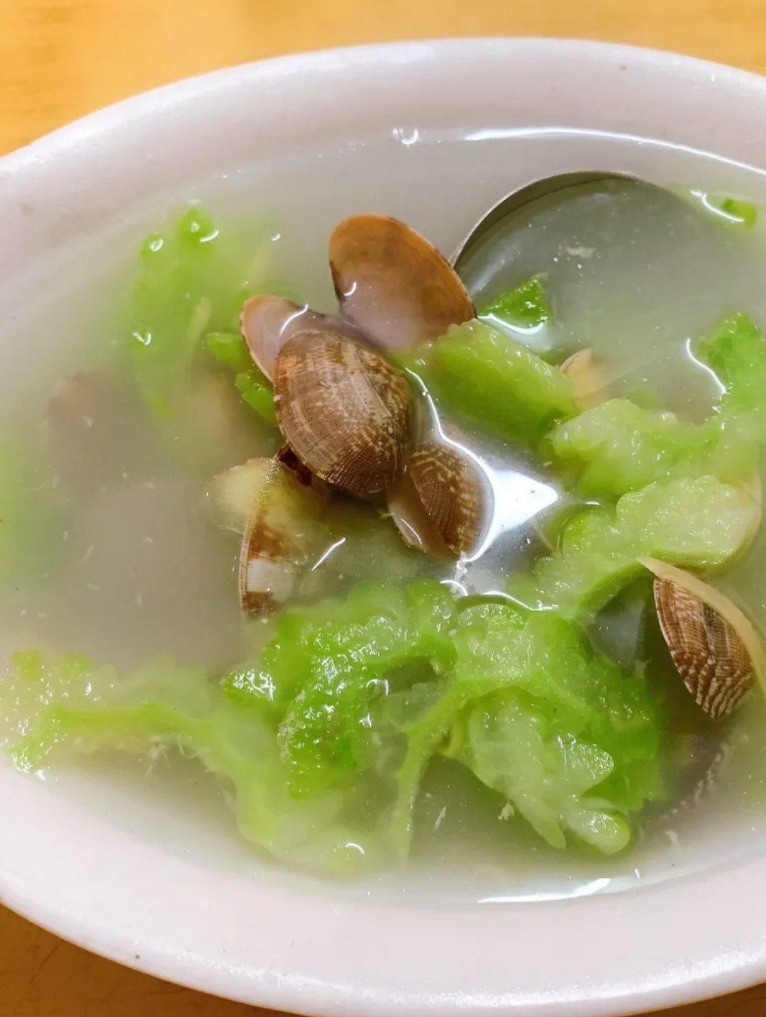人淡如水般做的苦瓜花蛤汤