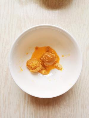 咸蛋黄肉松酥~解锁蛋挞皮的新吃法的做法 步骤3
