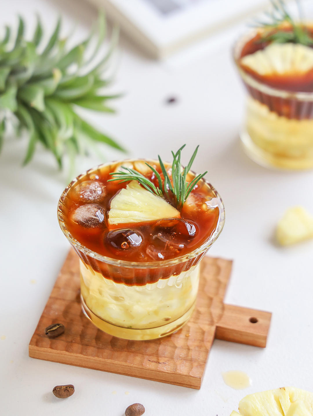 凤梨椰青冰美式的做法