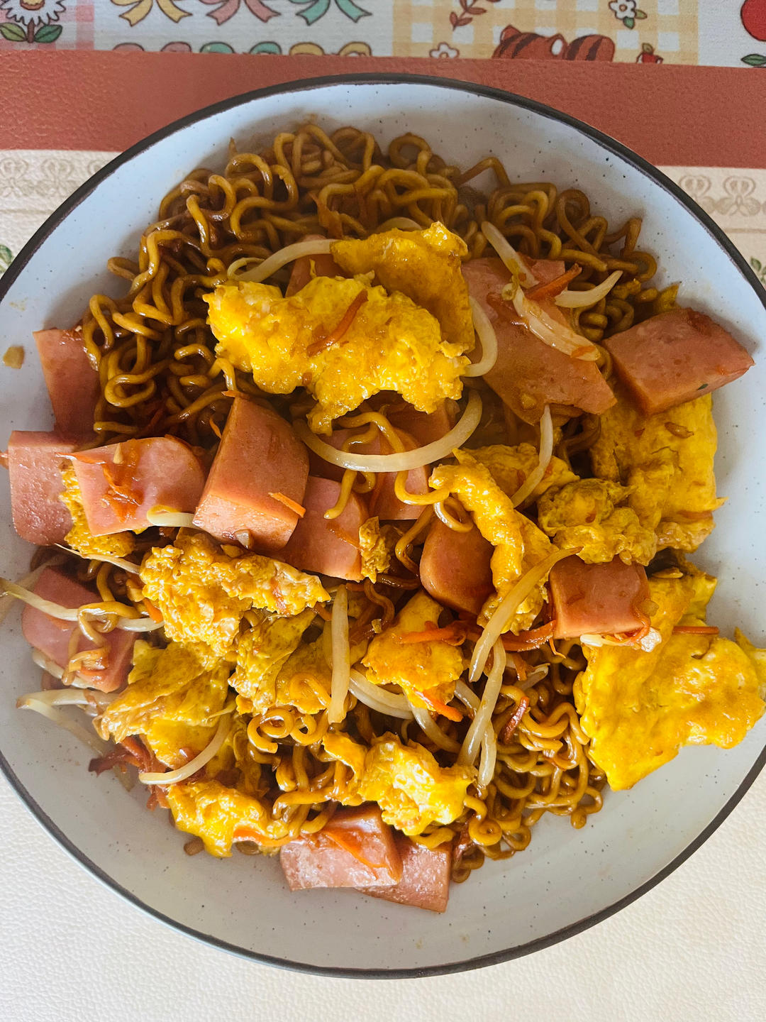 秒杀路边摊的炒方便面