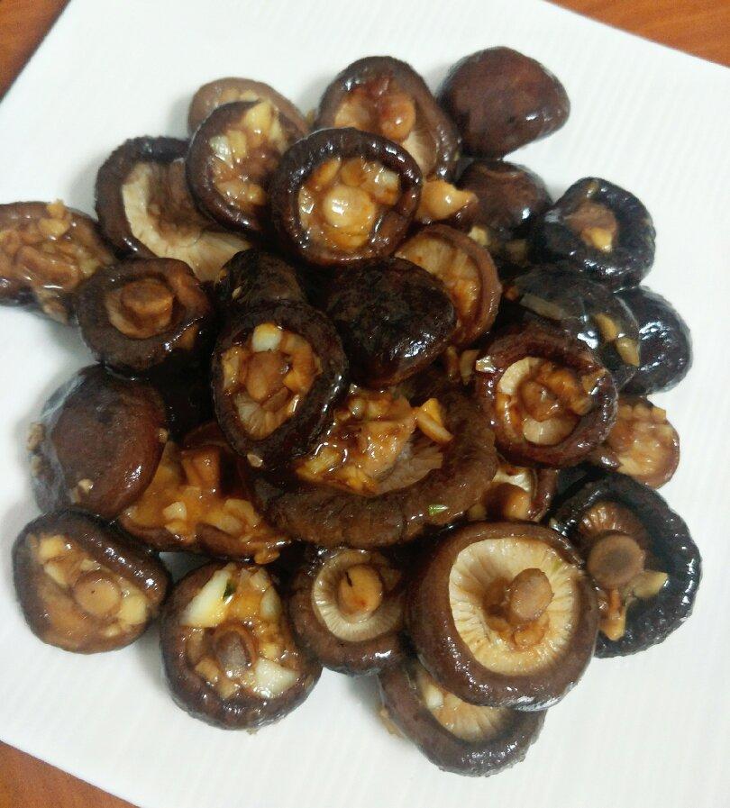 小桃子2l50做的素炒香菇