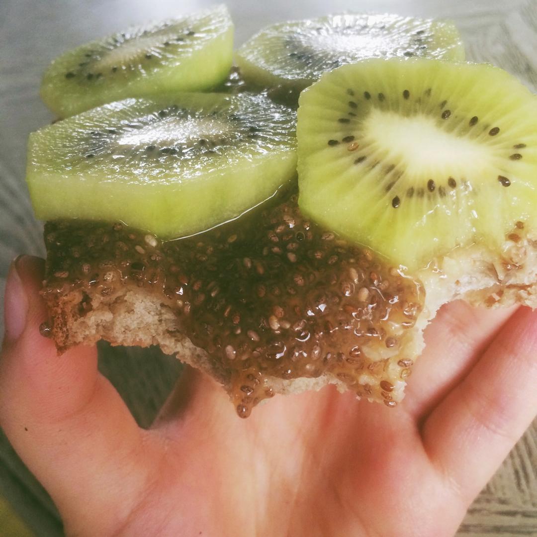 奇亚籽“果酱”- 健康快手好搭配的另类果酱