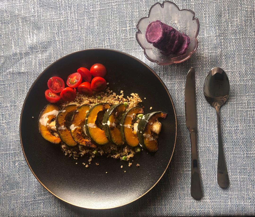 炒藜麦毛豆配烤南瓜