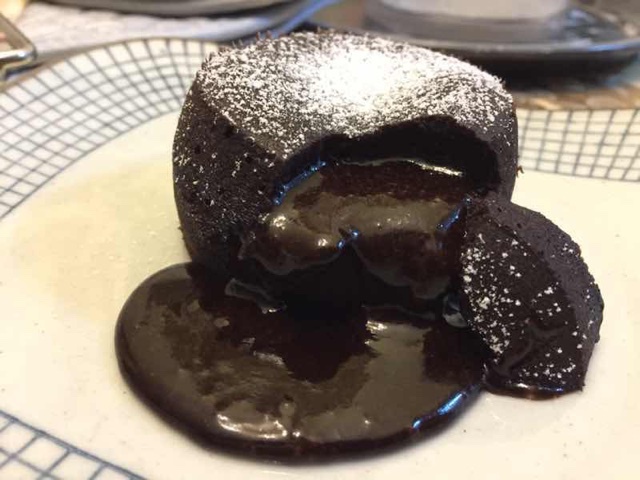巧克力熔岩蛋糕(全图文超简单)