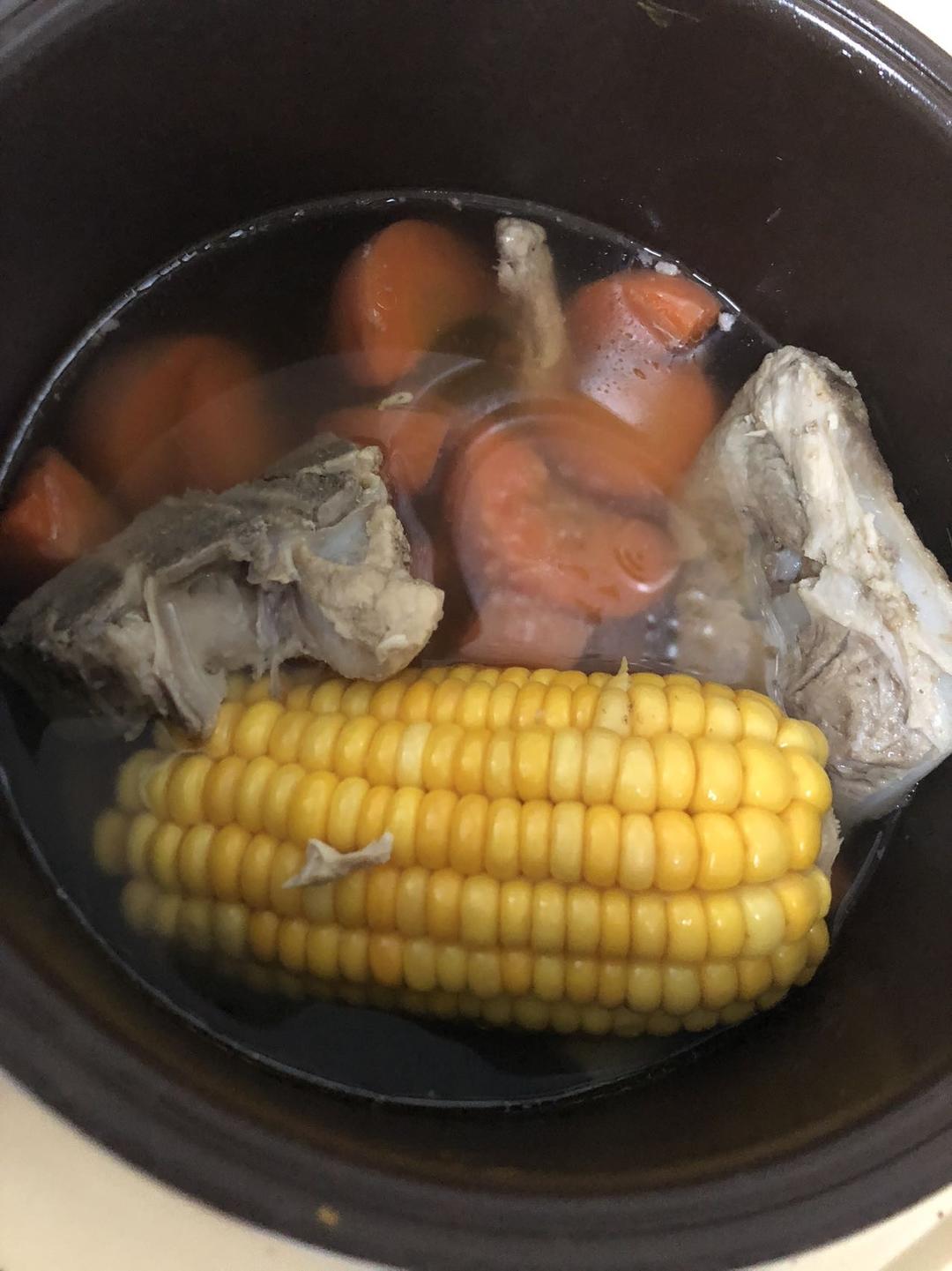 玉米排骨汤