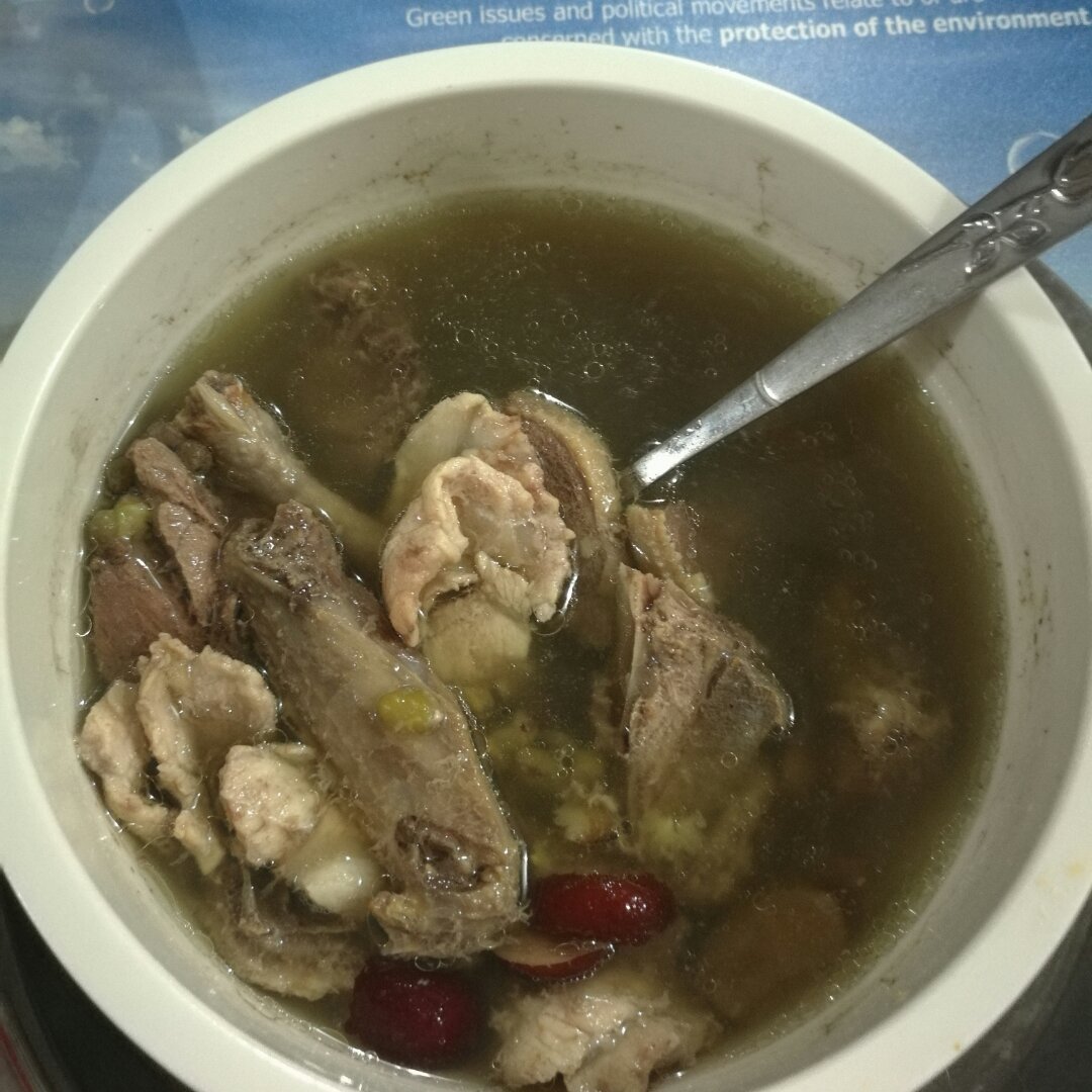 xi茜做的老鸽煲绿豆清热解毒