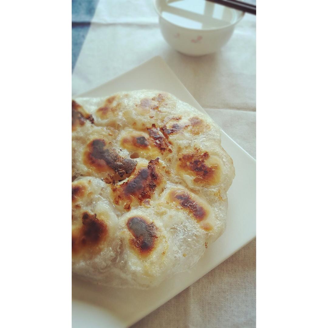 冰花煎饺 Fried Pork & Lotus Root Dumplings