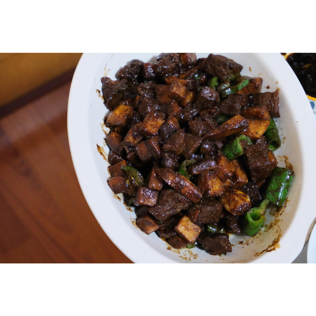 黑椒杏鲍菇牛肉粒