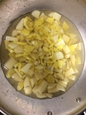 芝士控的大满足～白蘑培根焗土豆泥的做法 步骤4