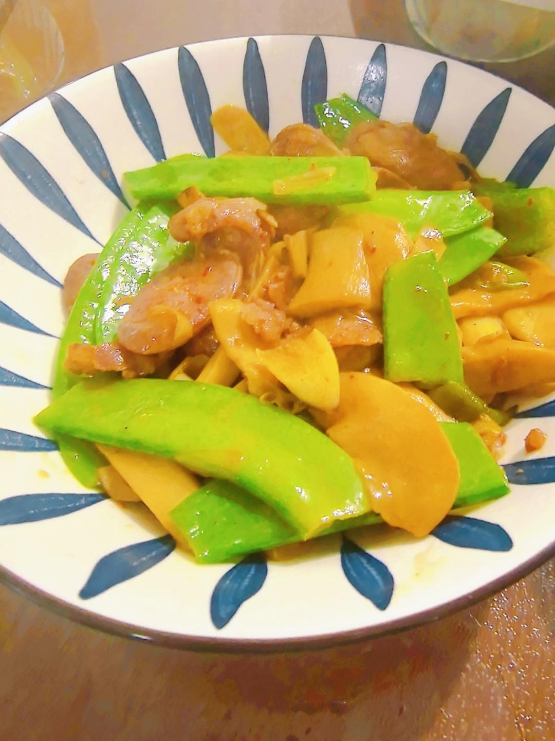 腊肠荷兰豆炒杏鲍菇