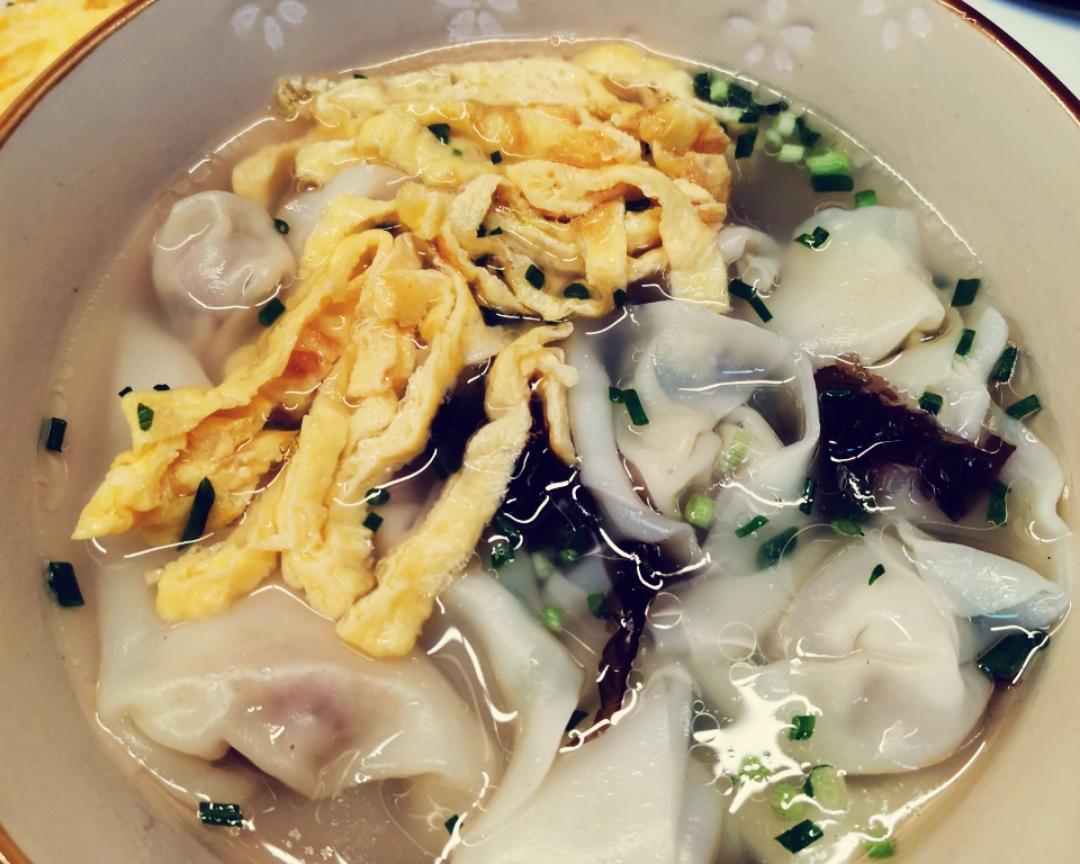 小馄饨（另附多种包法）的做法