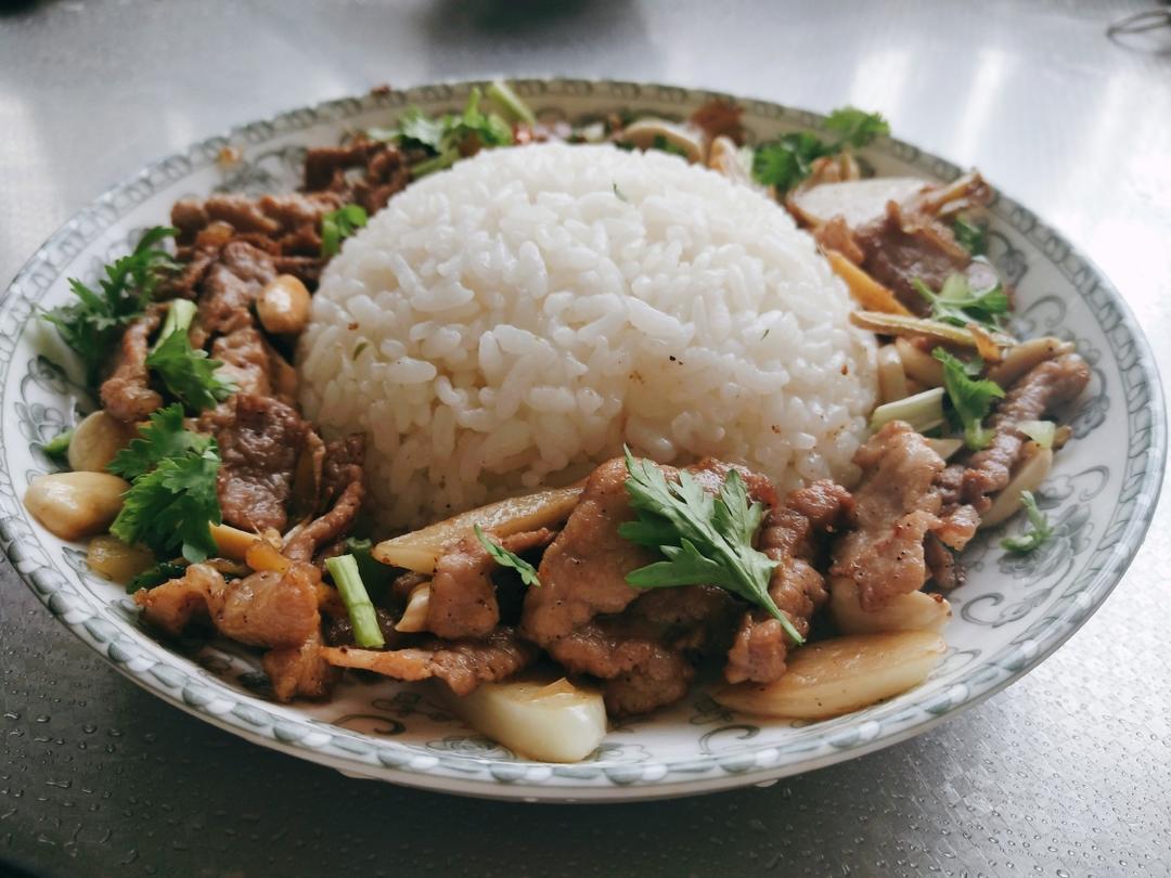 柬埔寨炒肉NATAING
(Cambodian-Style red Pork)