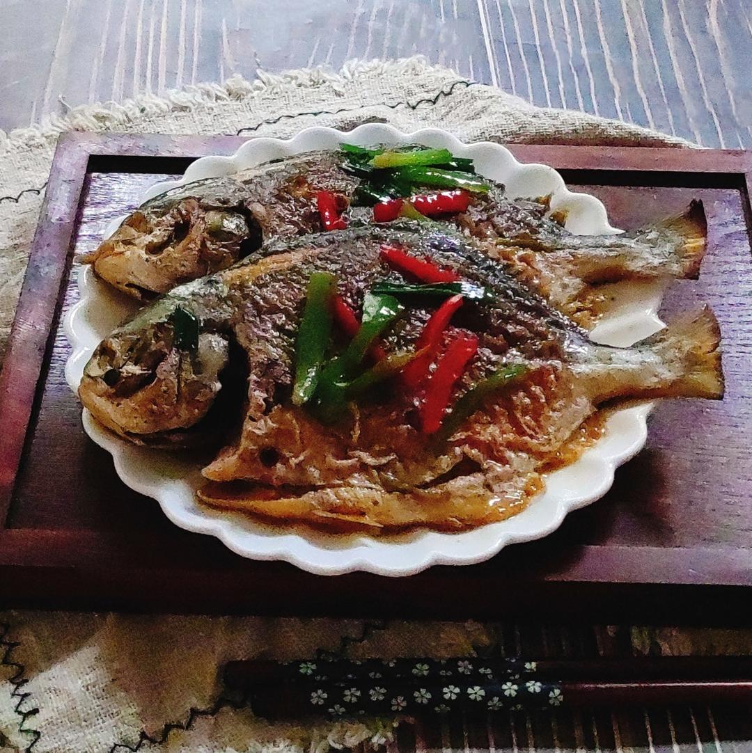 家常红烧鲫鱼