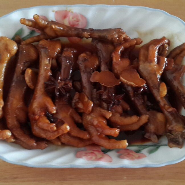 红烧鸡爪