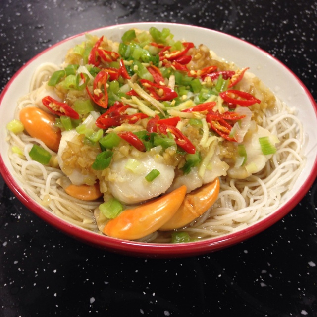 蒜蓉粉丝蒸扇贝