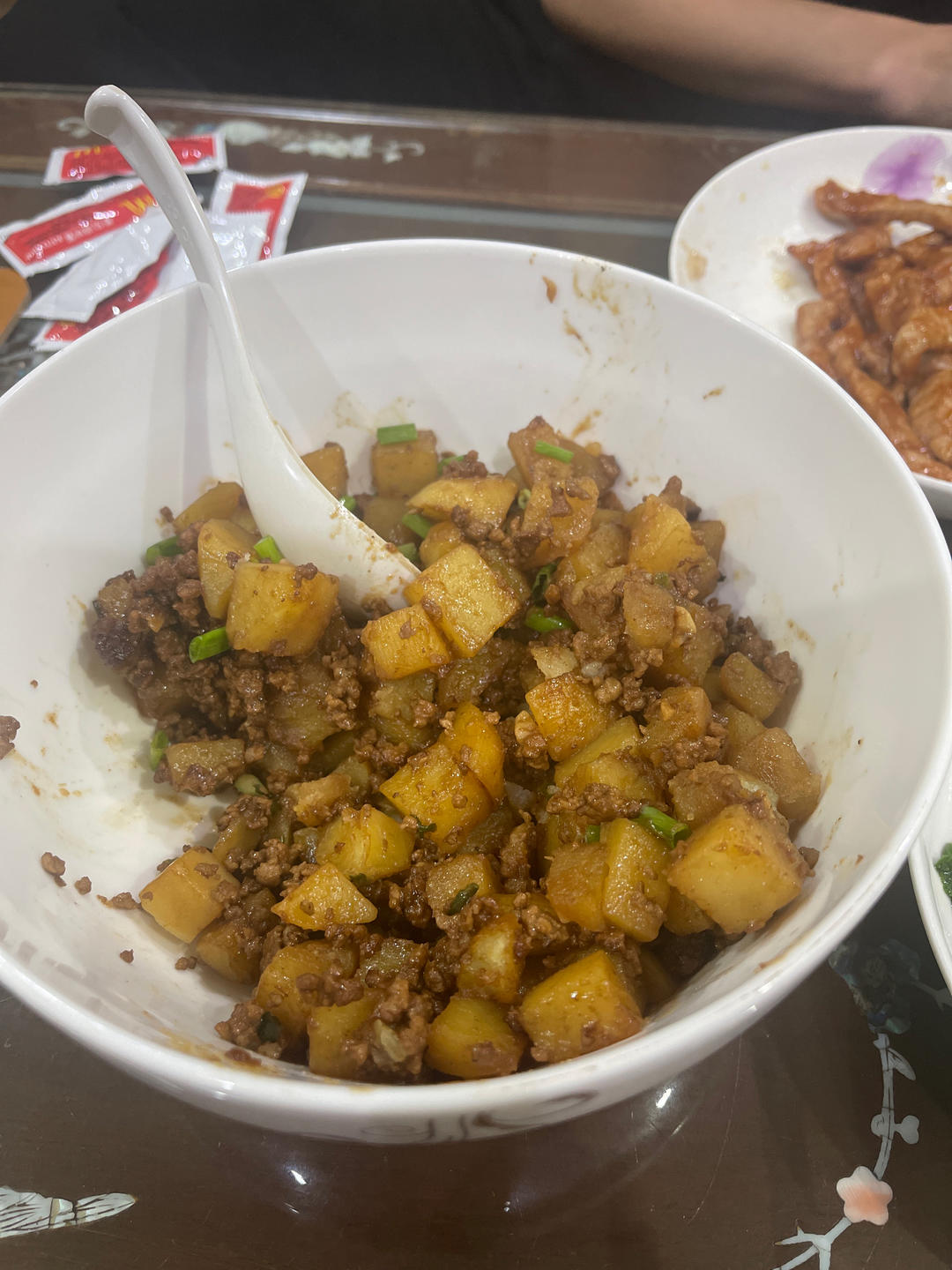 超级下饭的肉沫炒土豆！