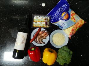 【层次感养生】#主食#藏红花腊味虾烩饭的做法 步骤1