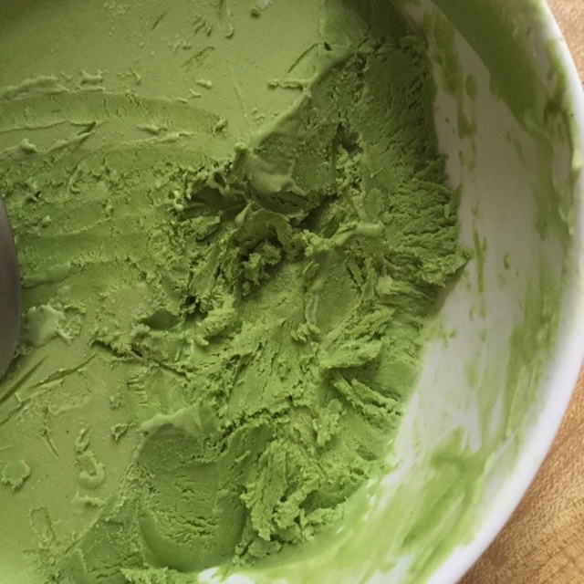 无需搅拌也无冰渣的抹茶冰淇淋