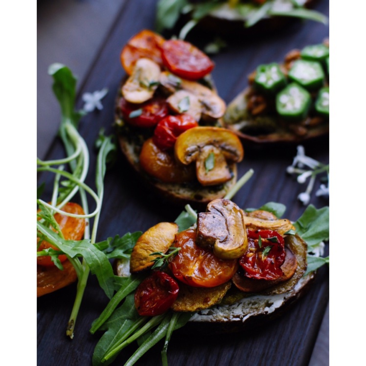 意式黑醋烤时蔬tartine