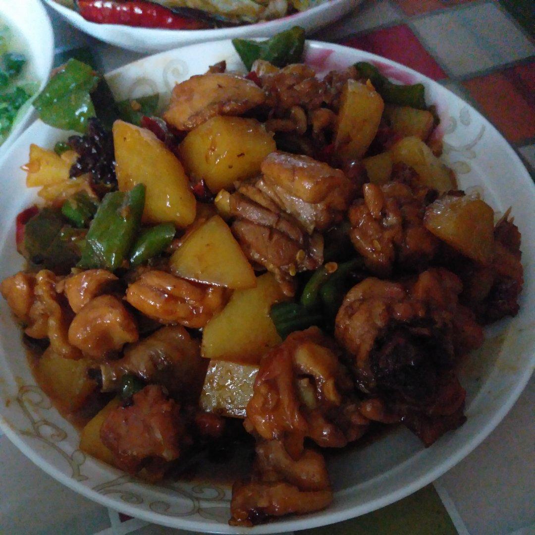 新疆特色大盘鸡（附加皮带面做法）