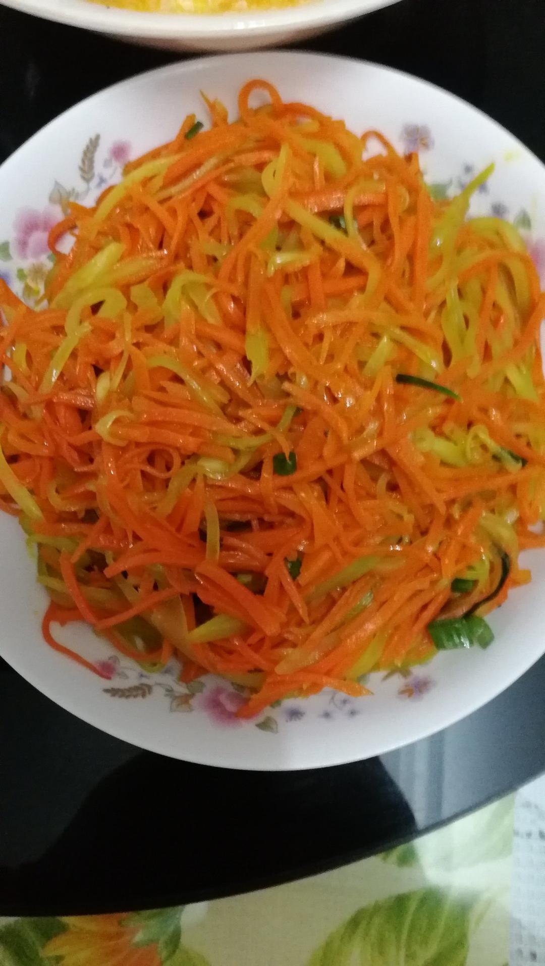 清炒胡萝卜丝