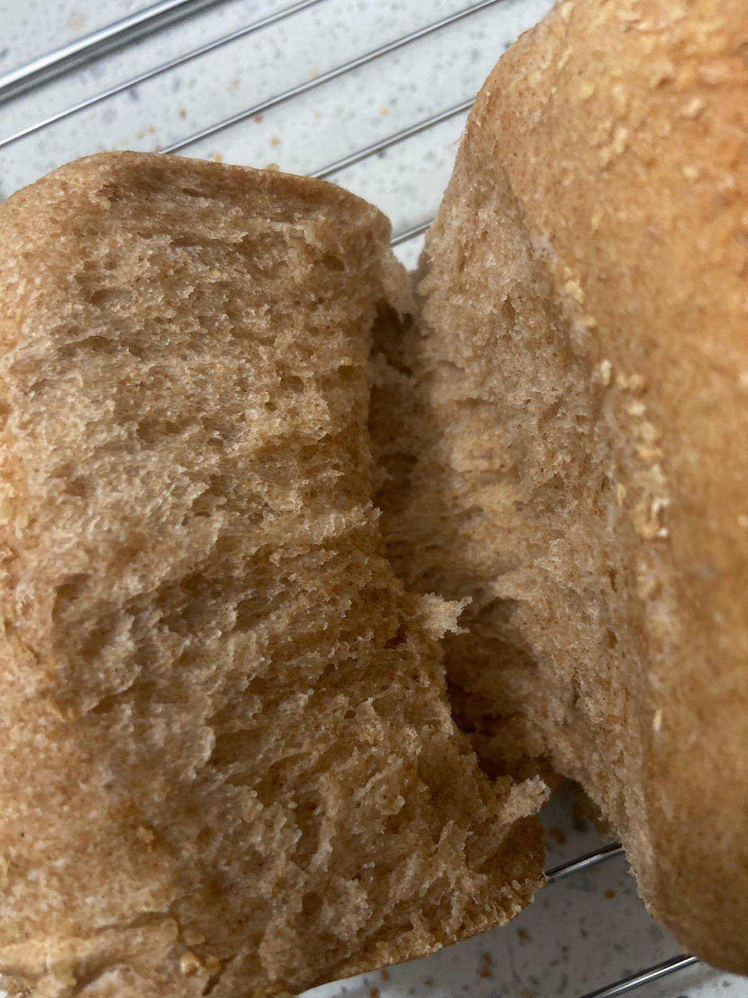 鲁邦种老面全麦吐司
