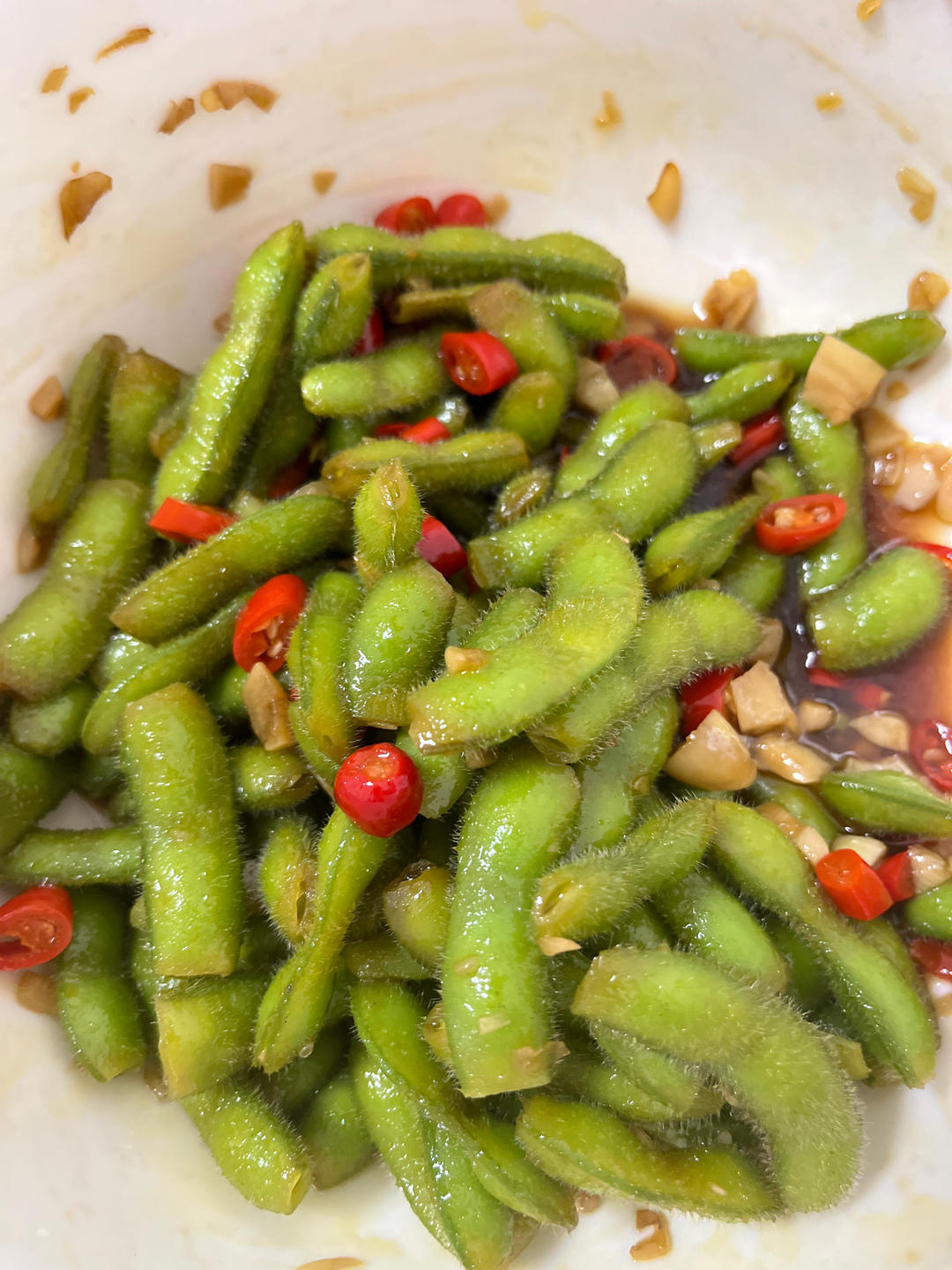 武汉夜市标配嗦毛豆