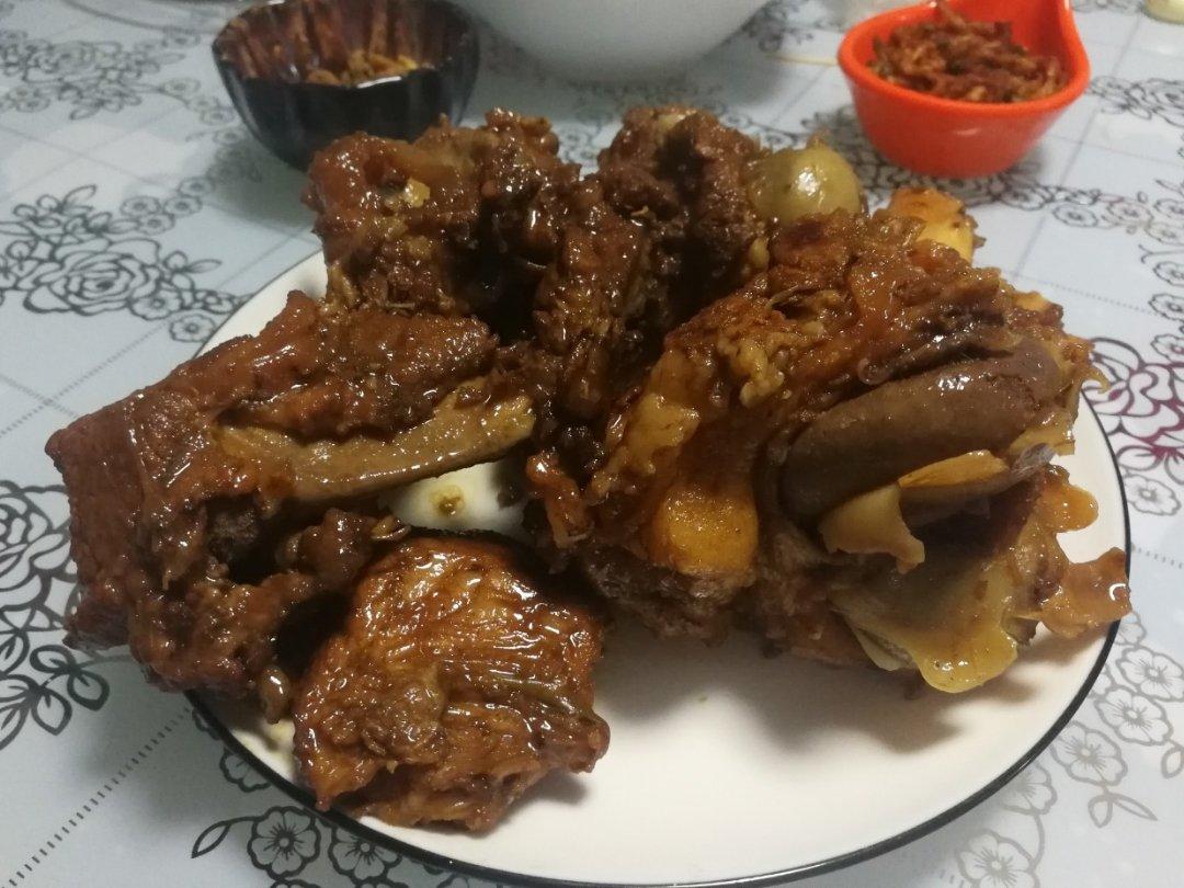 酱大棒骨、酱大骨棒(东北名小吃，做法简单但无敌美味）