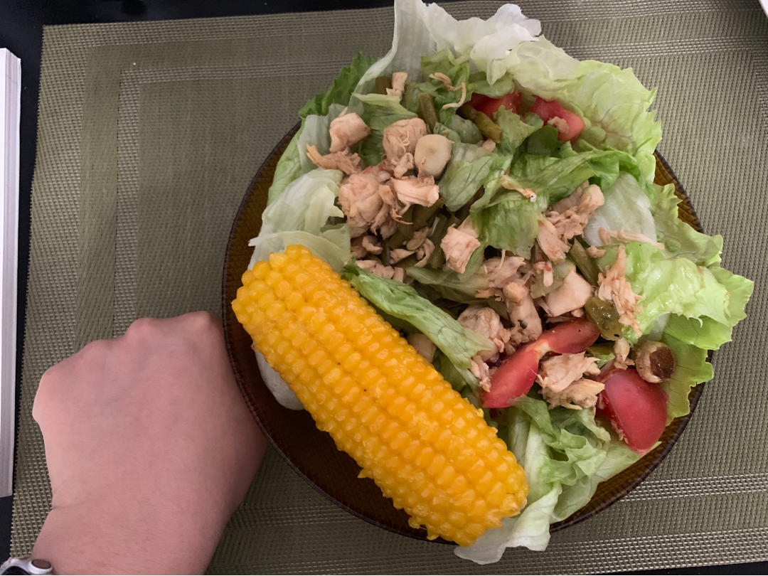 酸豆角炒鸡胸肉丁