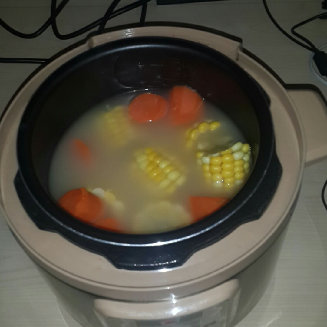 玉米胡萝卜汤