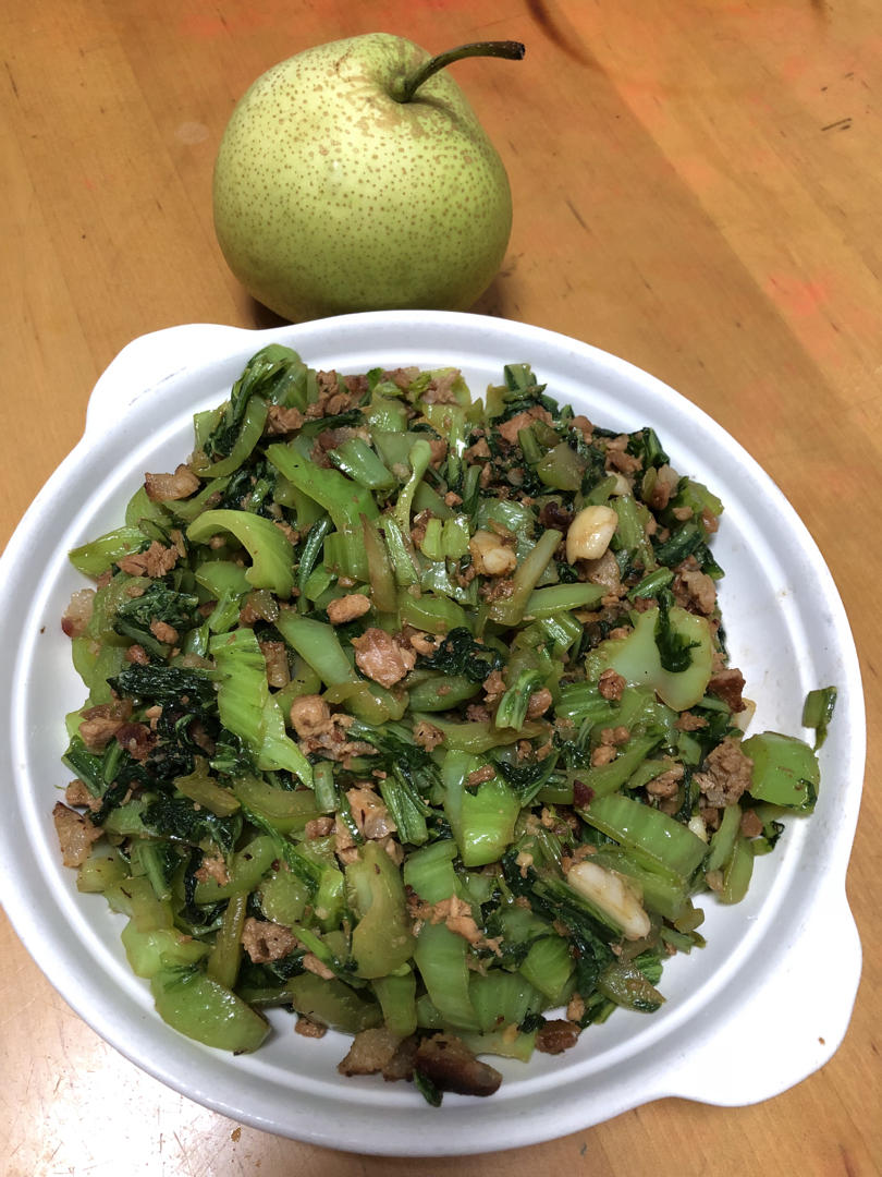 芥菜这样炒~不但不苦不涩~而且非常鲜甜美味~连小孩都喜欢吃