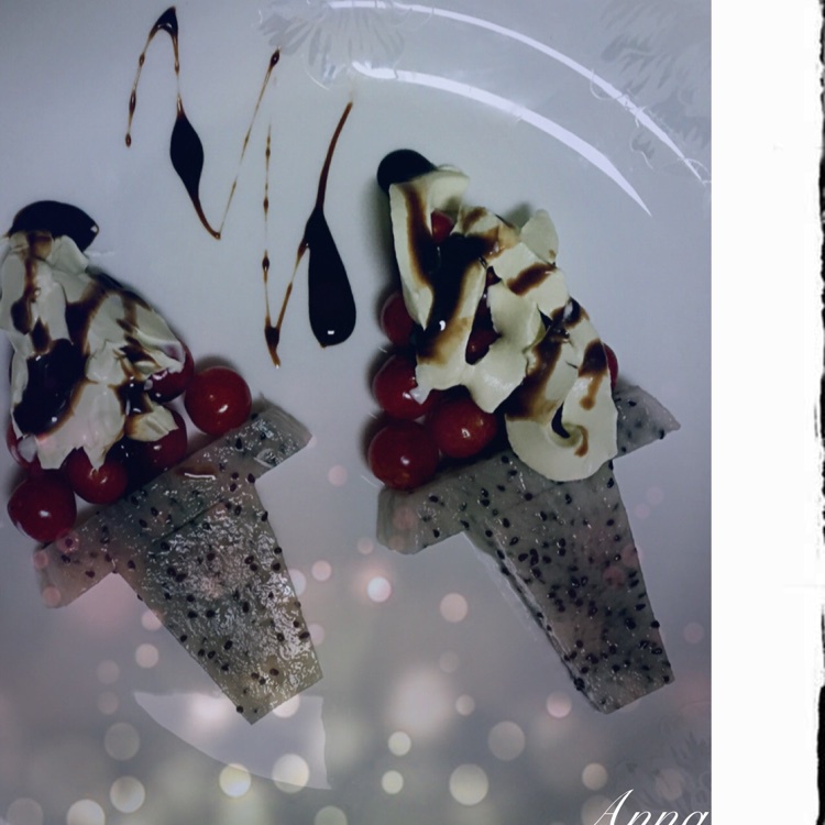 享受快乐生活：水果冰激凌