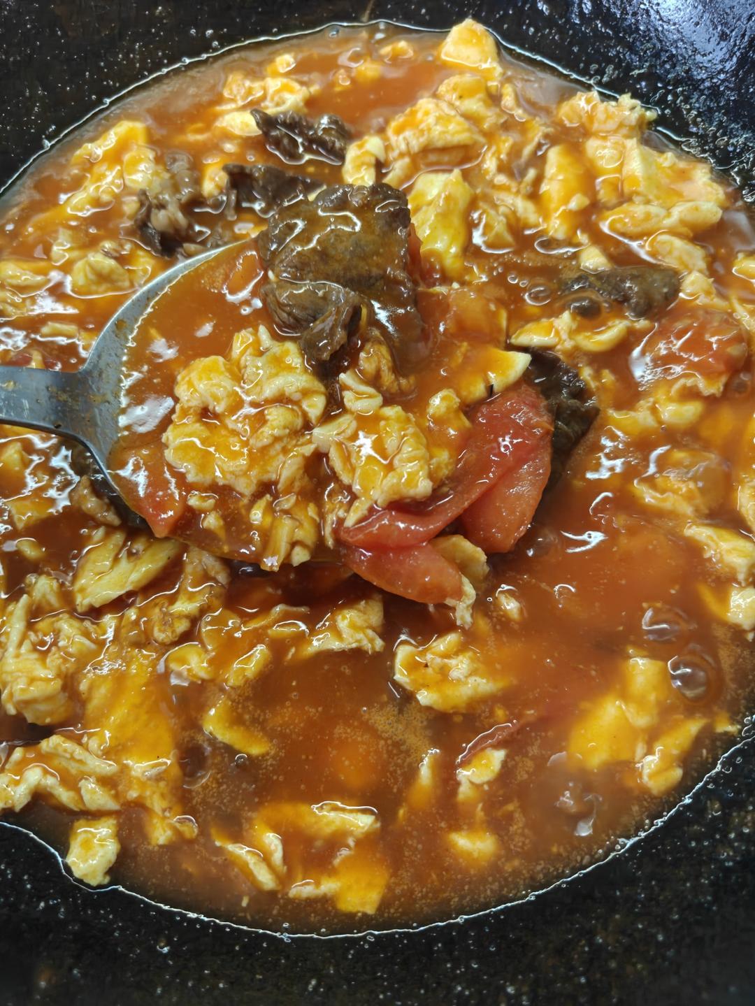 酸甜浓郁～超开胃🔥番茄滑蛋牛肉饭