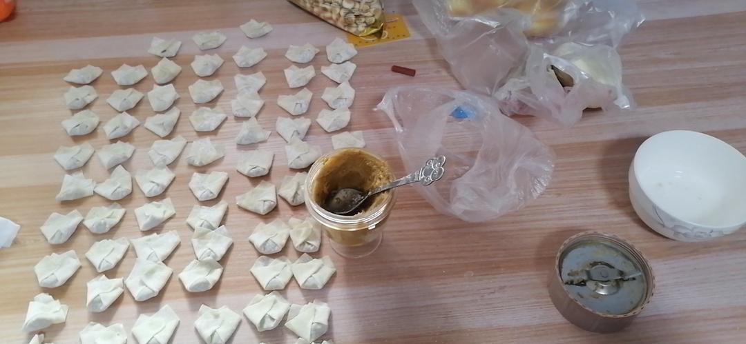 鲜肉虾仁混沌馅（附加超详细的混沌包法）