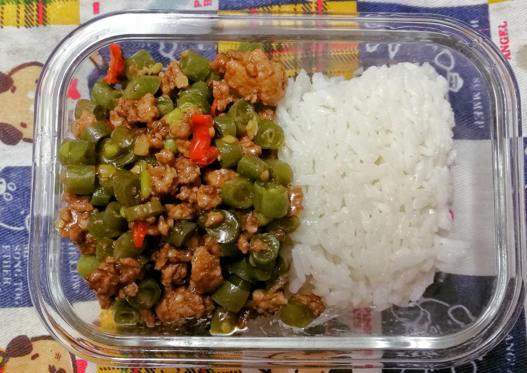 肉沫豆角下饭菜