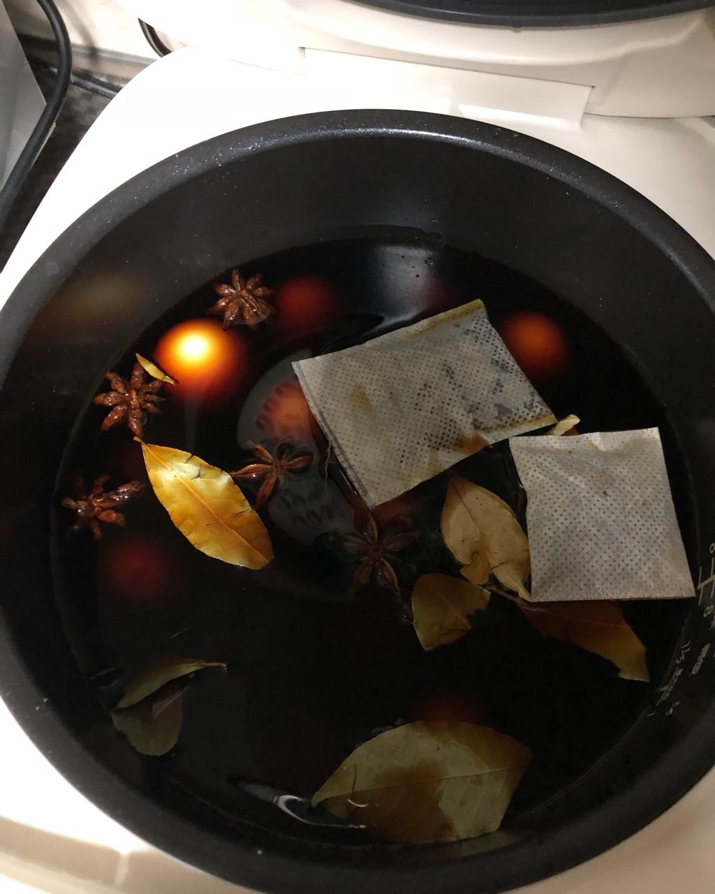 电饭煲煮五香茶叶蛋