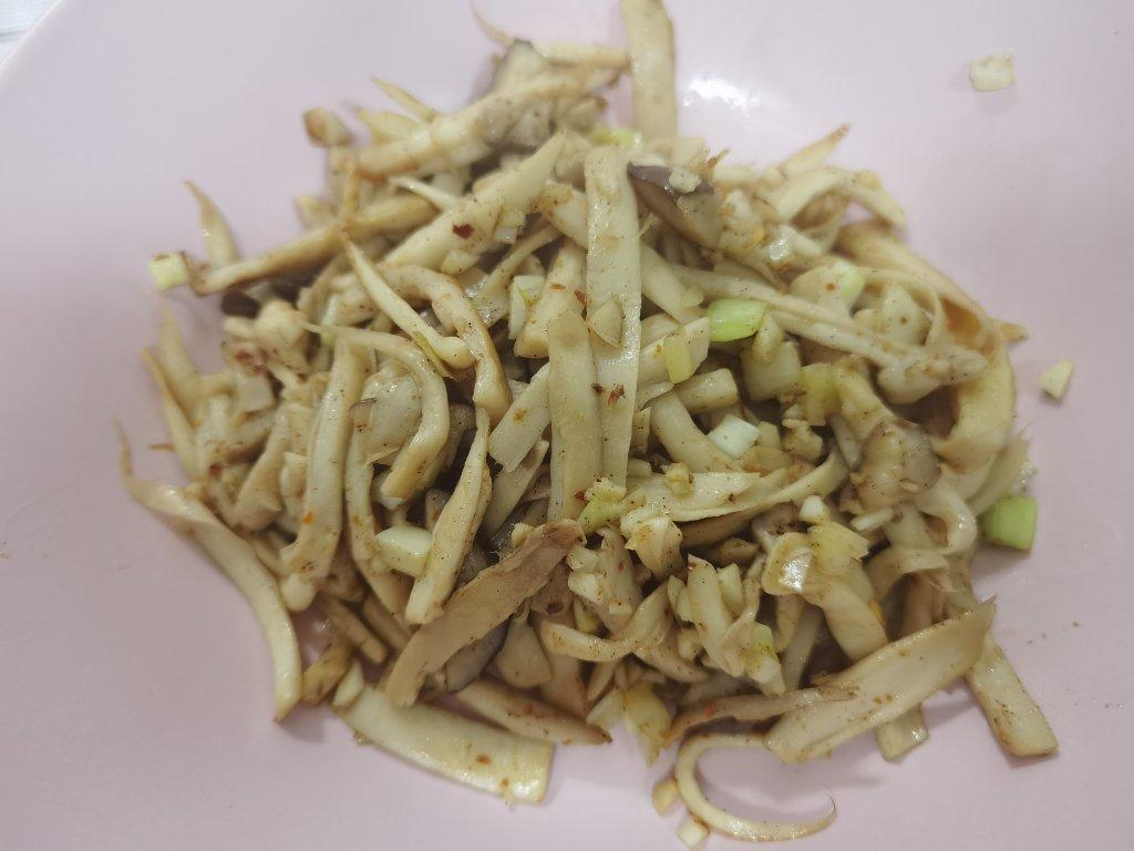 超级下饭的手撕杏鲍菇